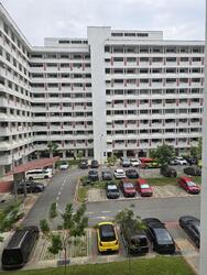 Blk 548 Jurong West Street 42 (Jurong West), HDB Executive #570635671